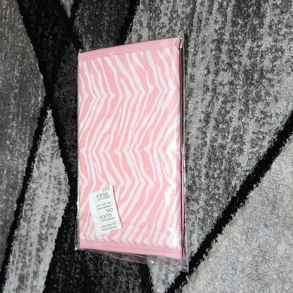 THE PAMPERED CHEF PINK ZEBRA COUPON REWARDS GROCERIES LIST GIFT CARDS HOLDER - Picture 6 of 8